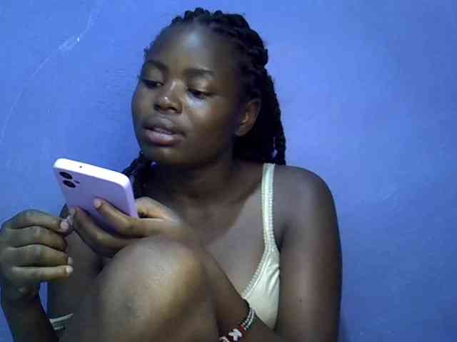 curvy-corazon webcam