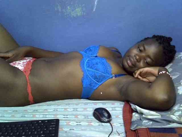 curvy-corazon webcam