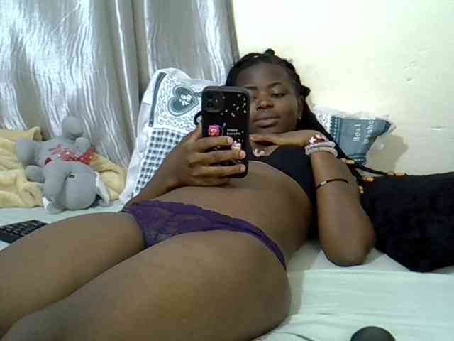 curvy-corazon webcam