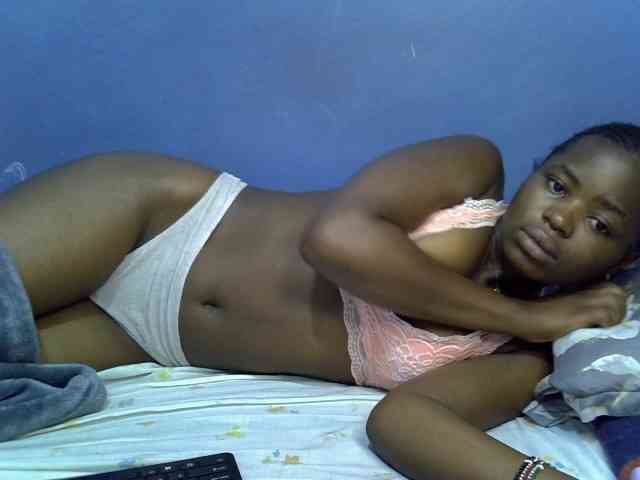 curvy-corazon webcam