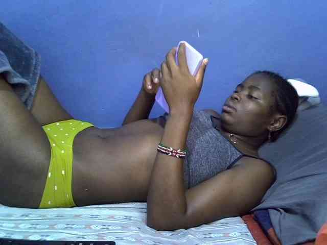 curvy-corazon webcam