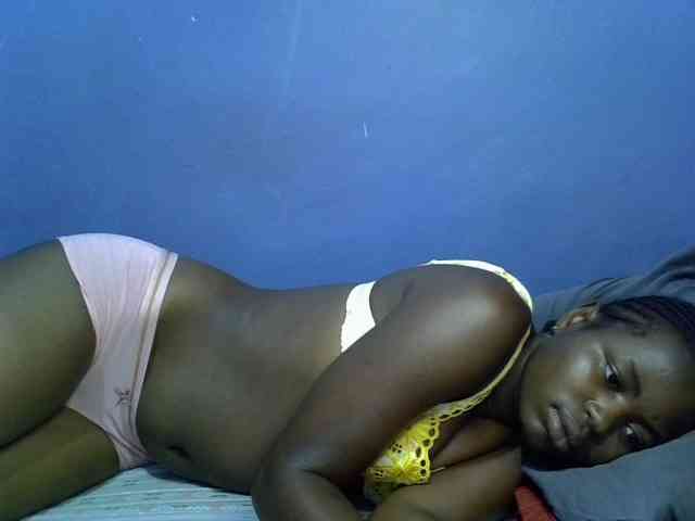 curvy-corazon webcam