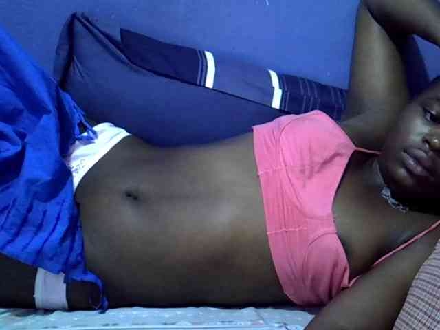 curvy-corazon webcam