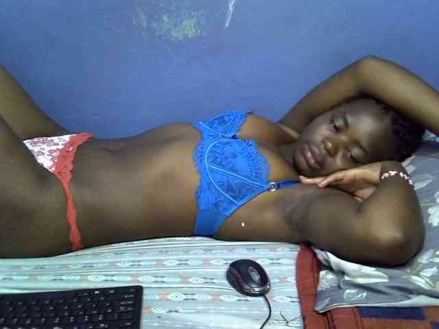 curvy-corazon webcam