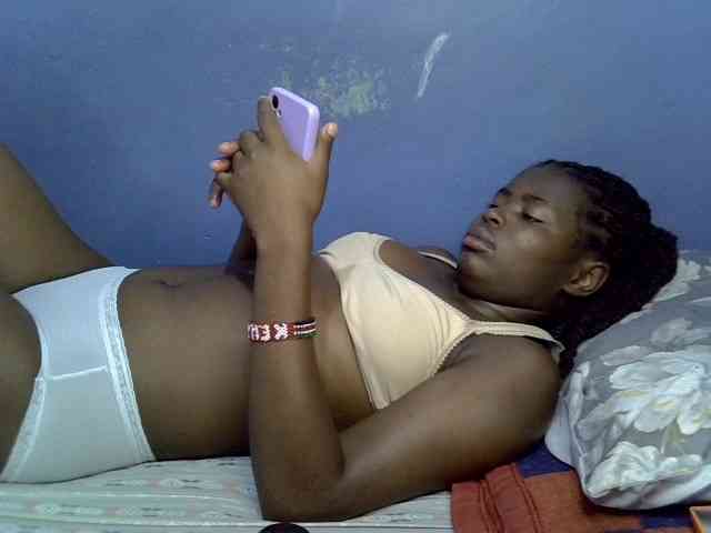 curvy-corazon webcam