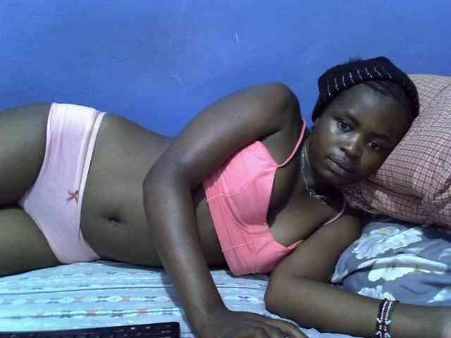 curvy-corazon webcam