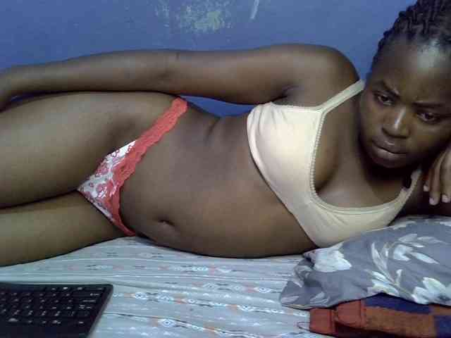 curvy-corazon webcam