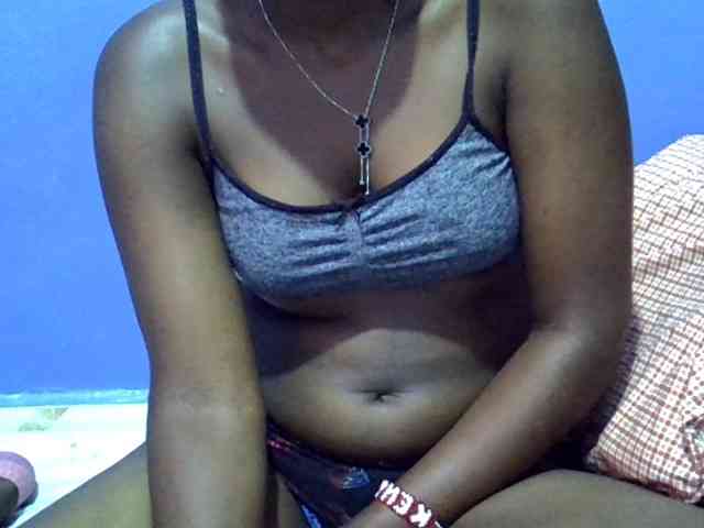 curvy-corazon webcam