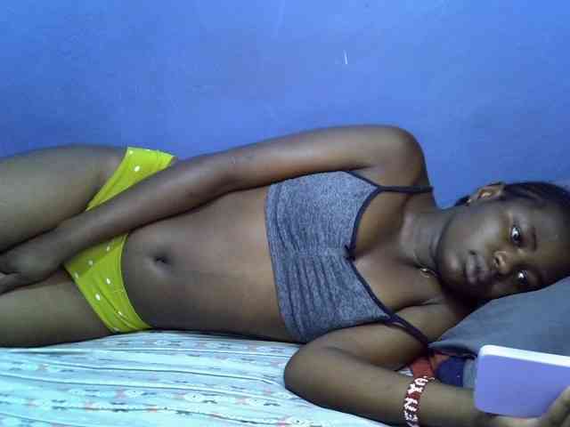 curvy-corazon webcam