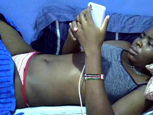 curvy-corazon webcam