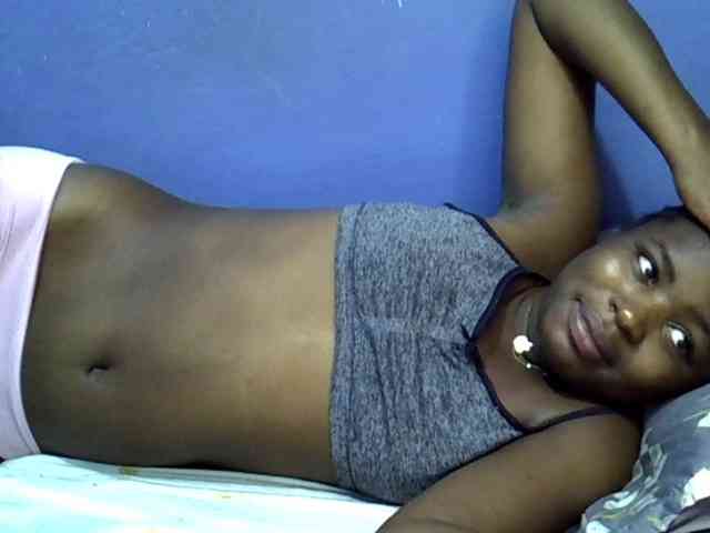 curvy-corazon webcam