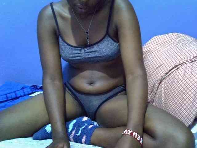 curvy-corazon webcam