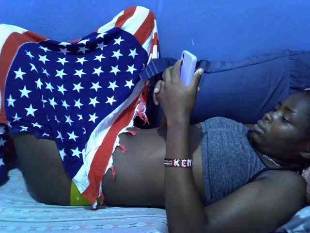 curvy-corazon webcam