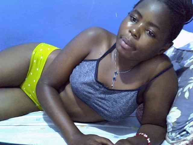 curvy-corazon webcam