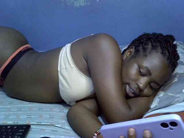 curvy-corazon webcam