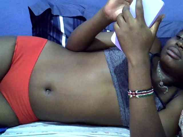 curvy-corazon webcam
