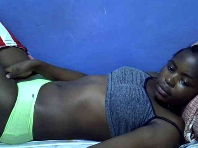 curvy-corazon webcam