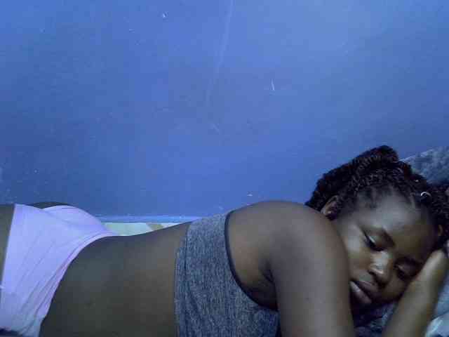 curvy-corazon webcam