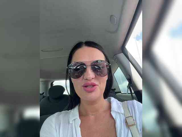 ValerieNoir webcam
