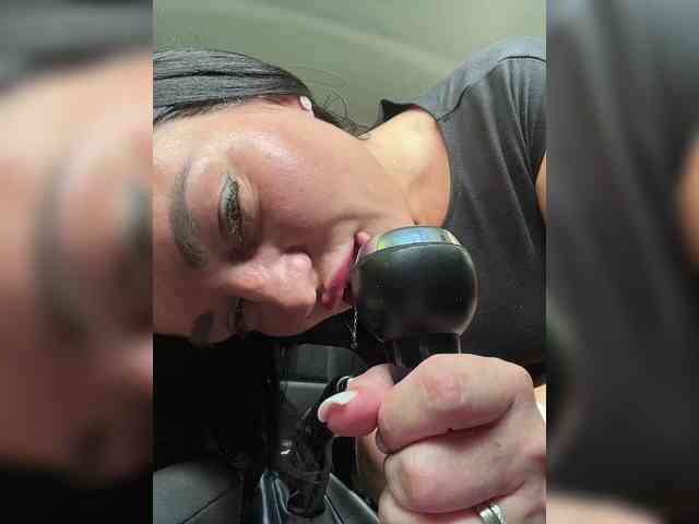 ValerieNoir webcam