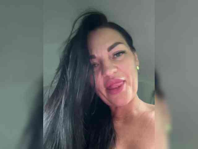 ValerieNoir webcam