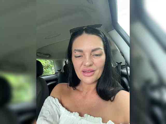 ValerieNoir webcam