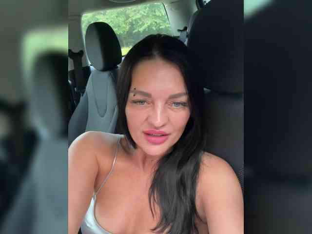 ValerieNoir webcam
