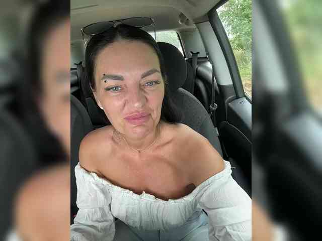 ValerieNoir webcam