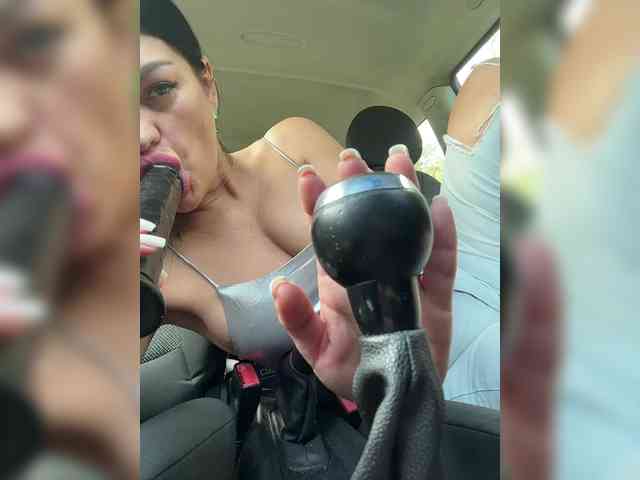 ValerieNoir webcam