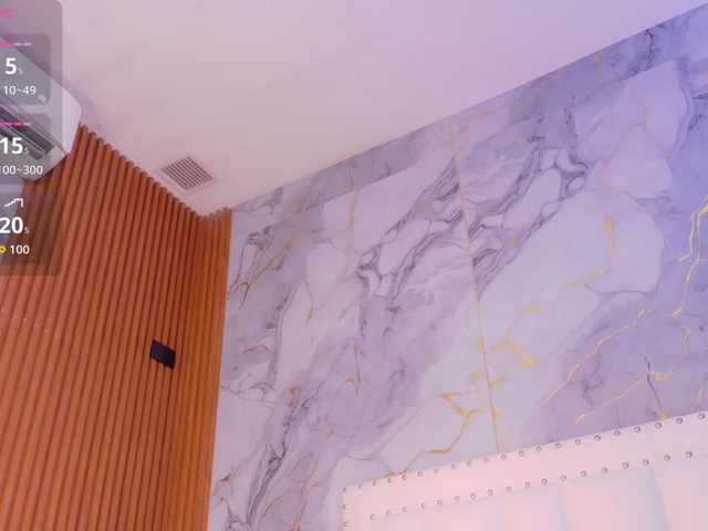 hollyvega's BongaCams show and profile