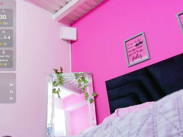 hollyvega's BongaCams show and profile