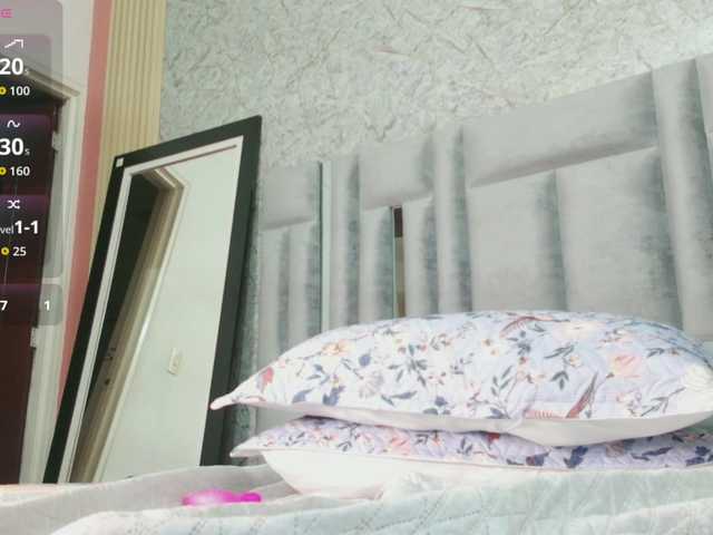 hollyvega's BongaCams show and profile