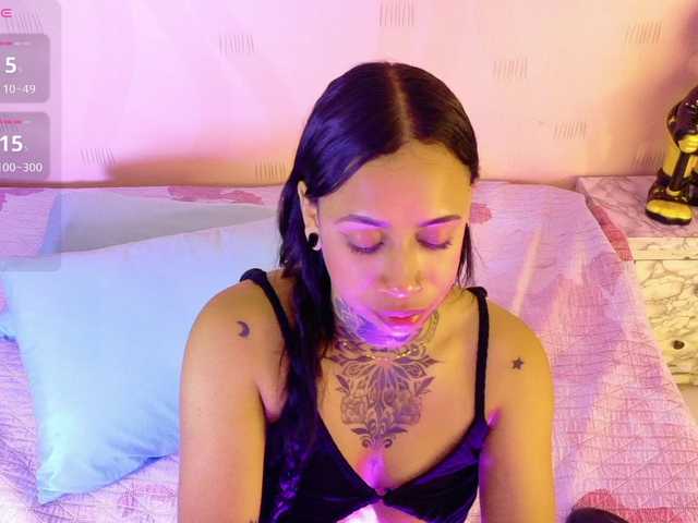 hollyvega's BongaCams show and profile