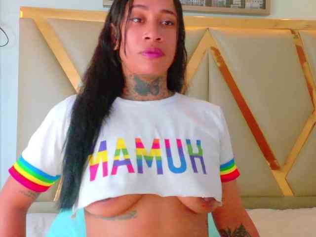 hollyvega webcam