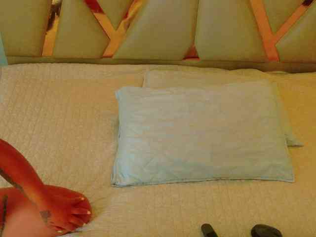 hollyvega webcam