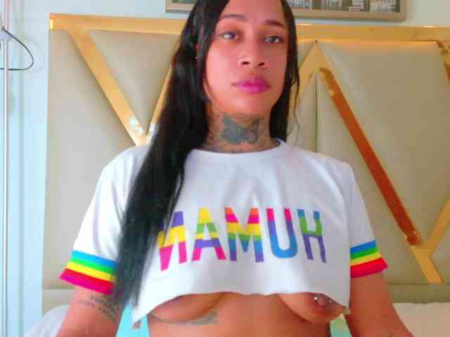 hollyvega webcam