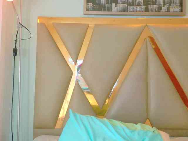 hollyvega webcam