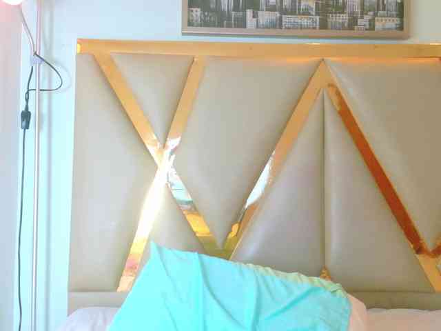 hollyvega webcam