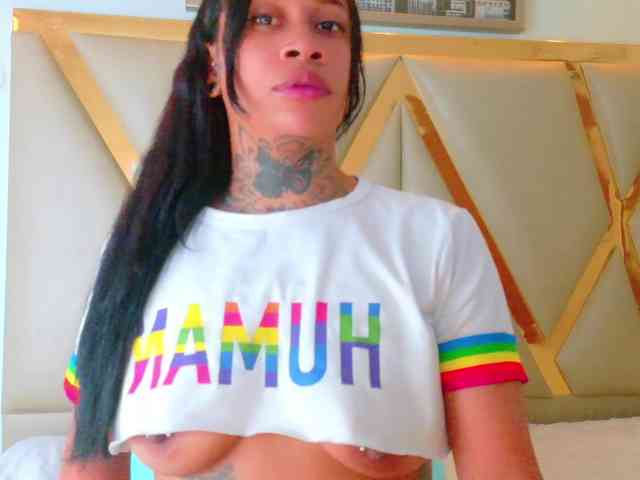 hollyvega webcam
