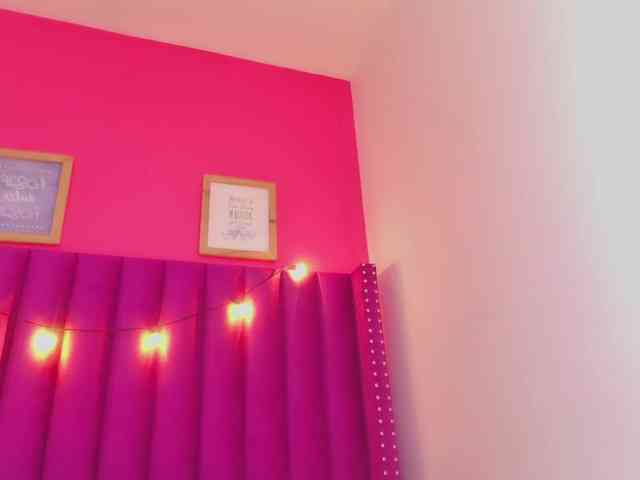 hollyvega webcam
