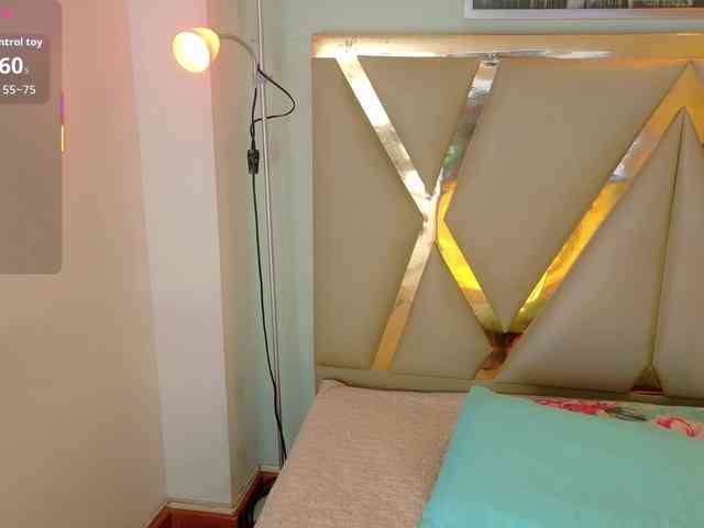 hollyvega webcam