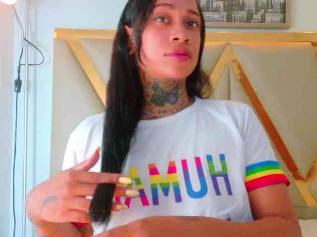 hollyvega webcam