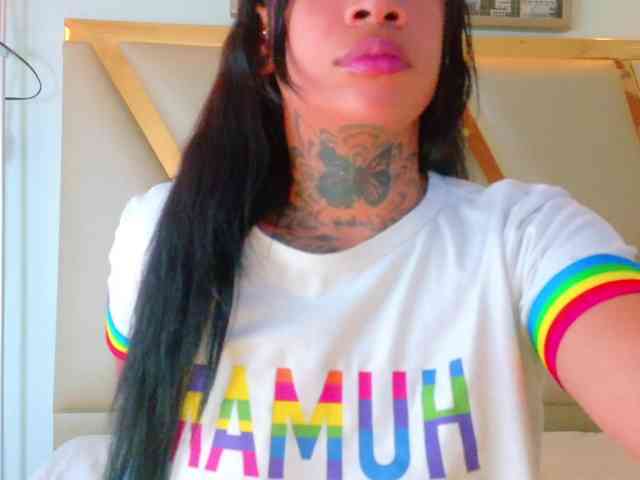 hollyvega webcam
