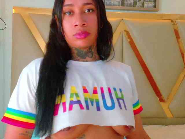 hollyvega webcam