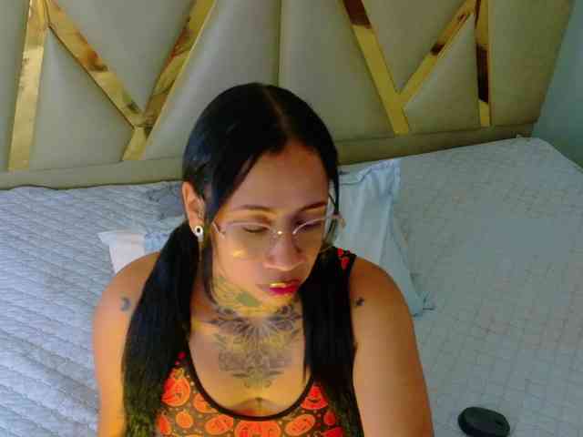 hollyvega webcam