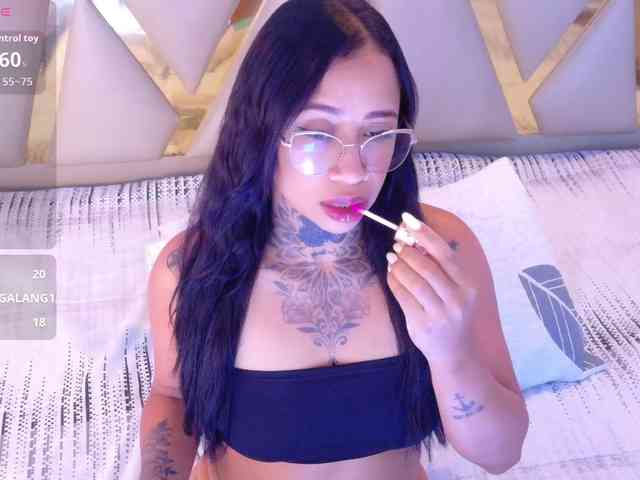 hollyvega webcam
