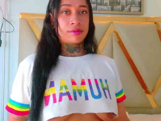 hollyvega webcam