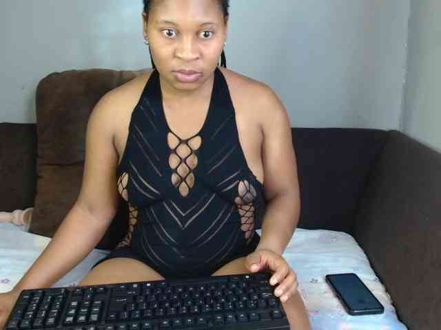 BaddassSexyAddict webcam