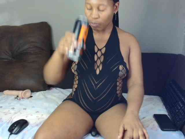 BaddassSexyAddict webcam