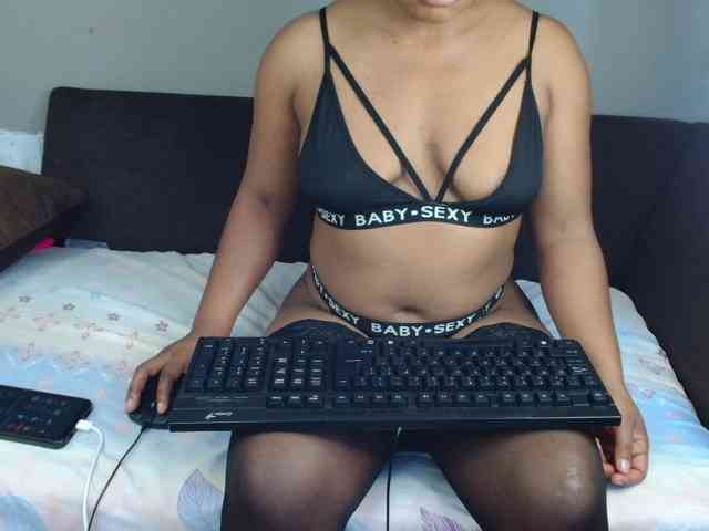 BaddassSexyAddict webcam